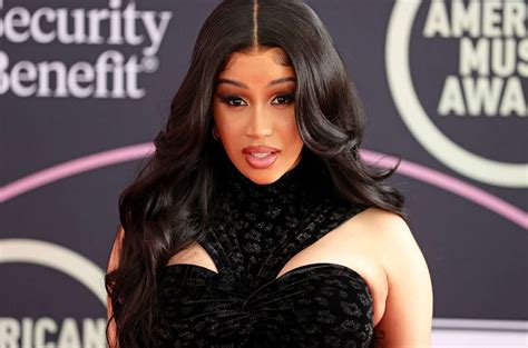 cardi b height in feet|Cardi B Measurements Height Weight Bra Size Age。